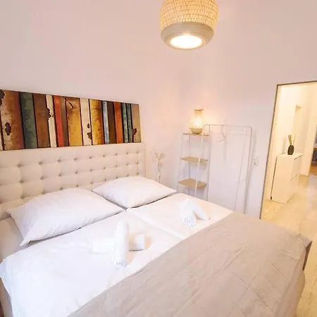 Apartment Geraeumige Und Ruhige Am Kanal Hannover
