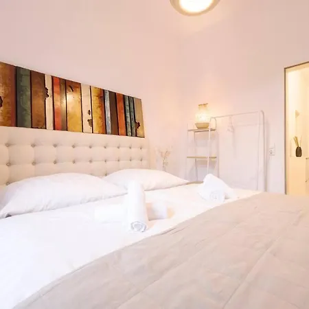 Apartment Geraeumige Und Ruhige Am Kanal Hannover