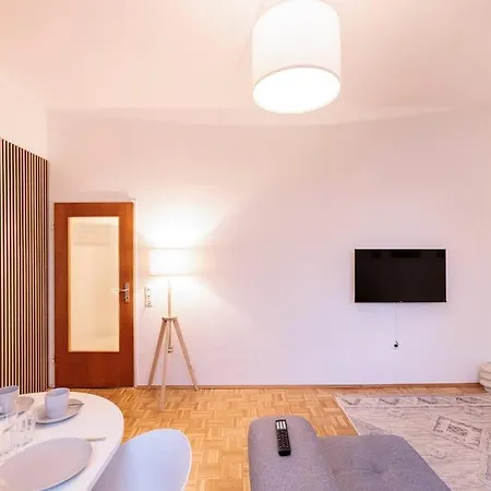 Apartment Geraeumige Und Ruhige Am Kanal *